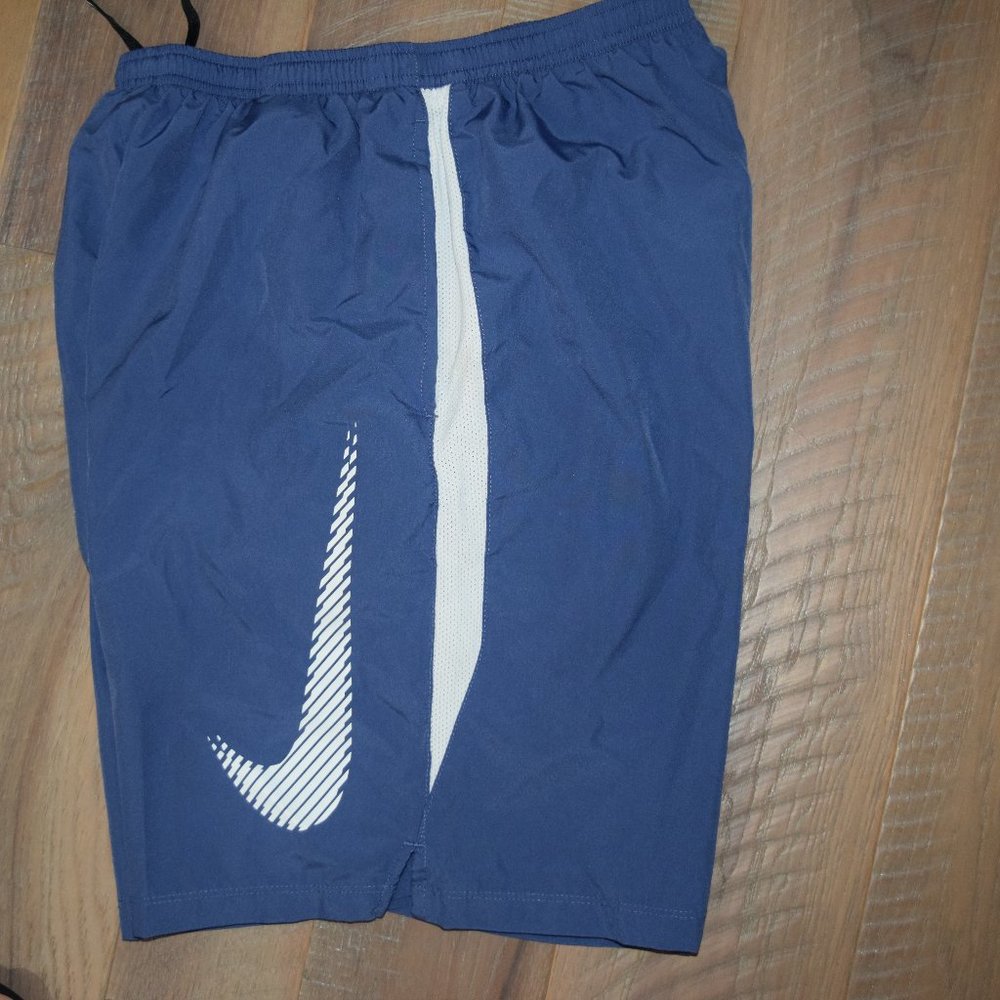 Men's S M Nike Dri Fit Running Shorts 8" Big Swoosh Gym Training Lightweight C70